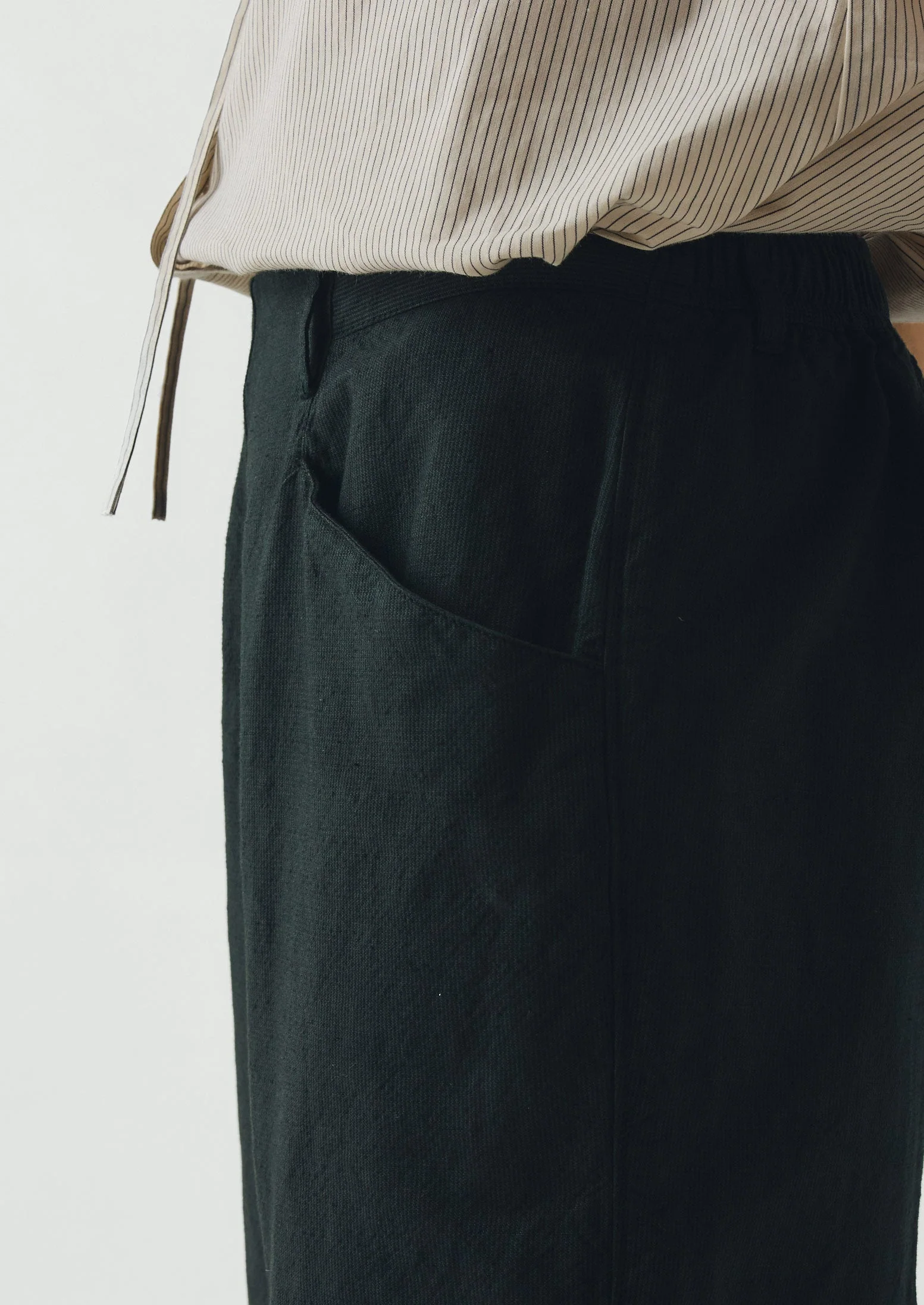 Alix Micro Houndstooth Cotton Linen Pants | Oil Green - Image 5
