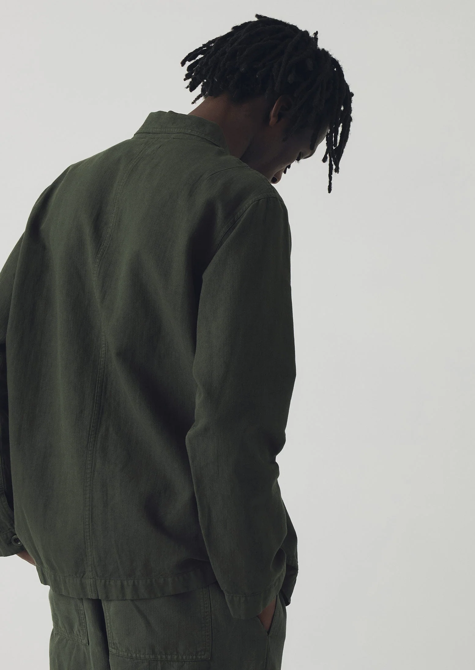 Arlo Garment Dyed Herringbone Jacket | Dark Moss - Image 5