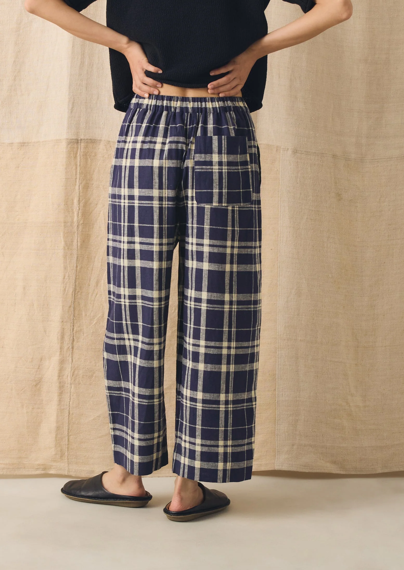 Barrel Leg Check Linen Cotton Pants| Blue/Soya - Image 3