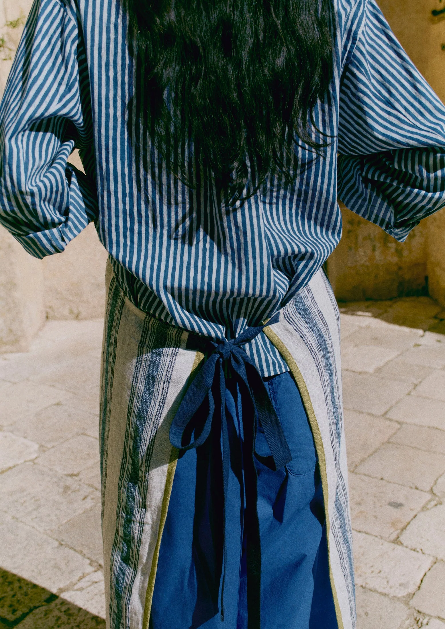 Chef Stripe Linen Apron | Ecru/Multi Blue - Image 3