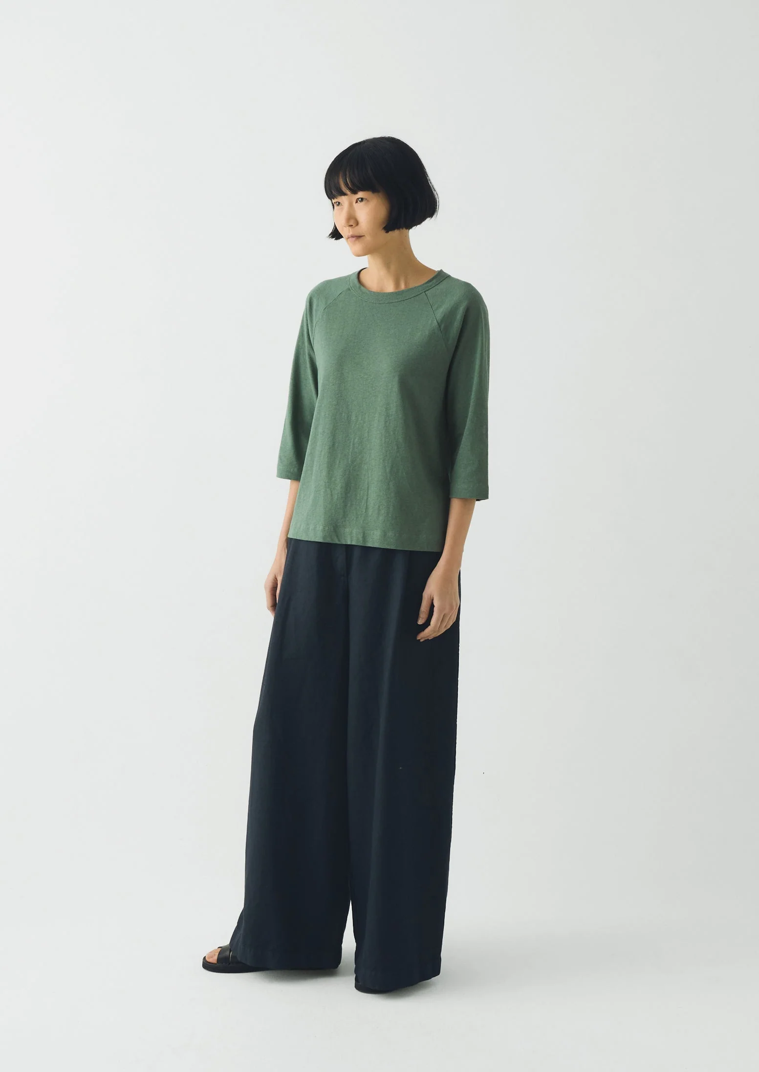 Cotton Hemp Raglan Tee | Porcelain Green - Image 4