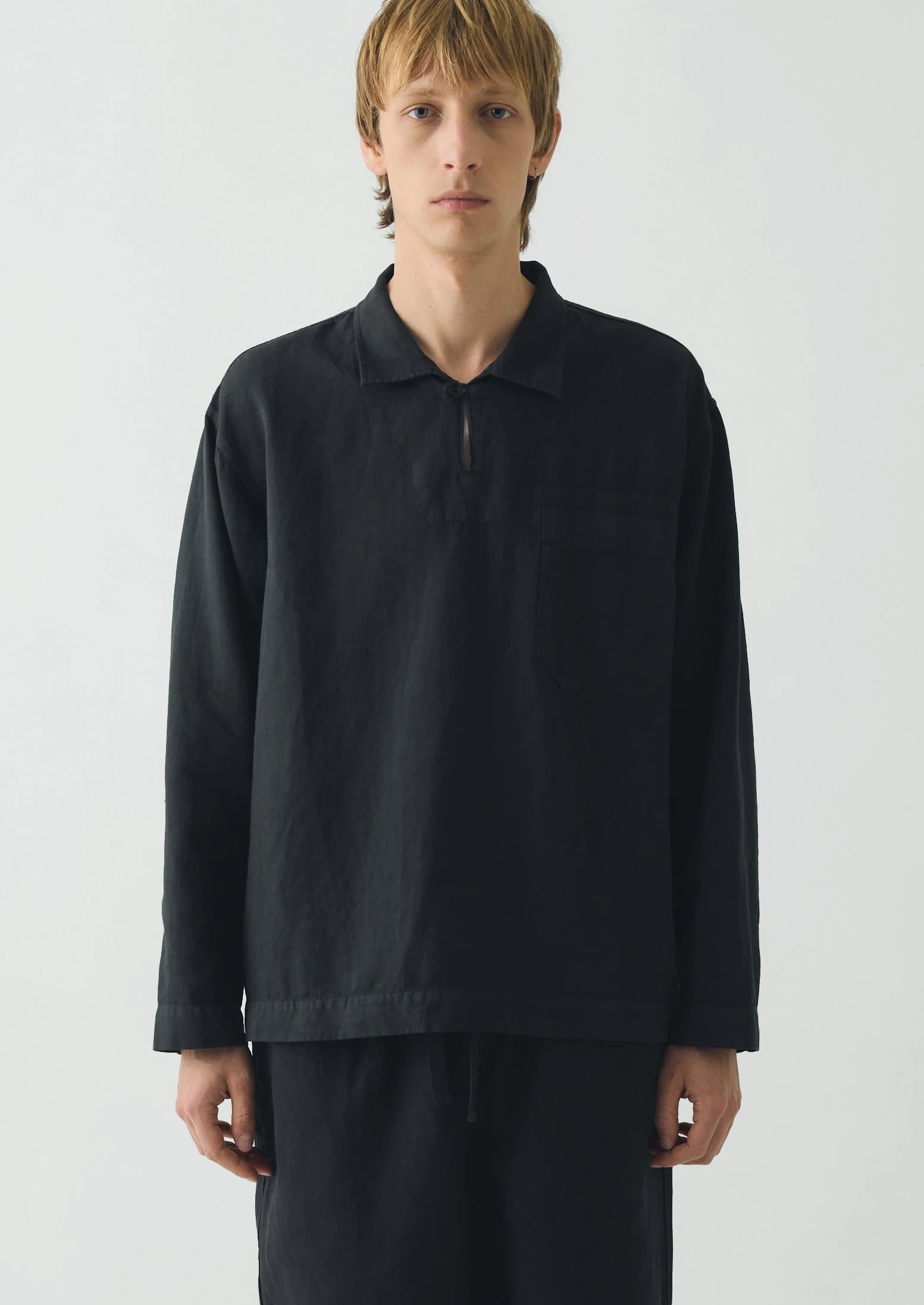 Cotton Linen Pull Over Shirt | Washed Black - Image 2