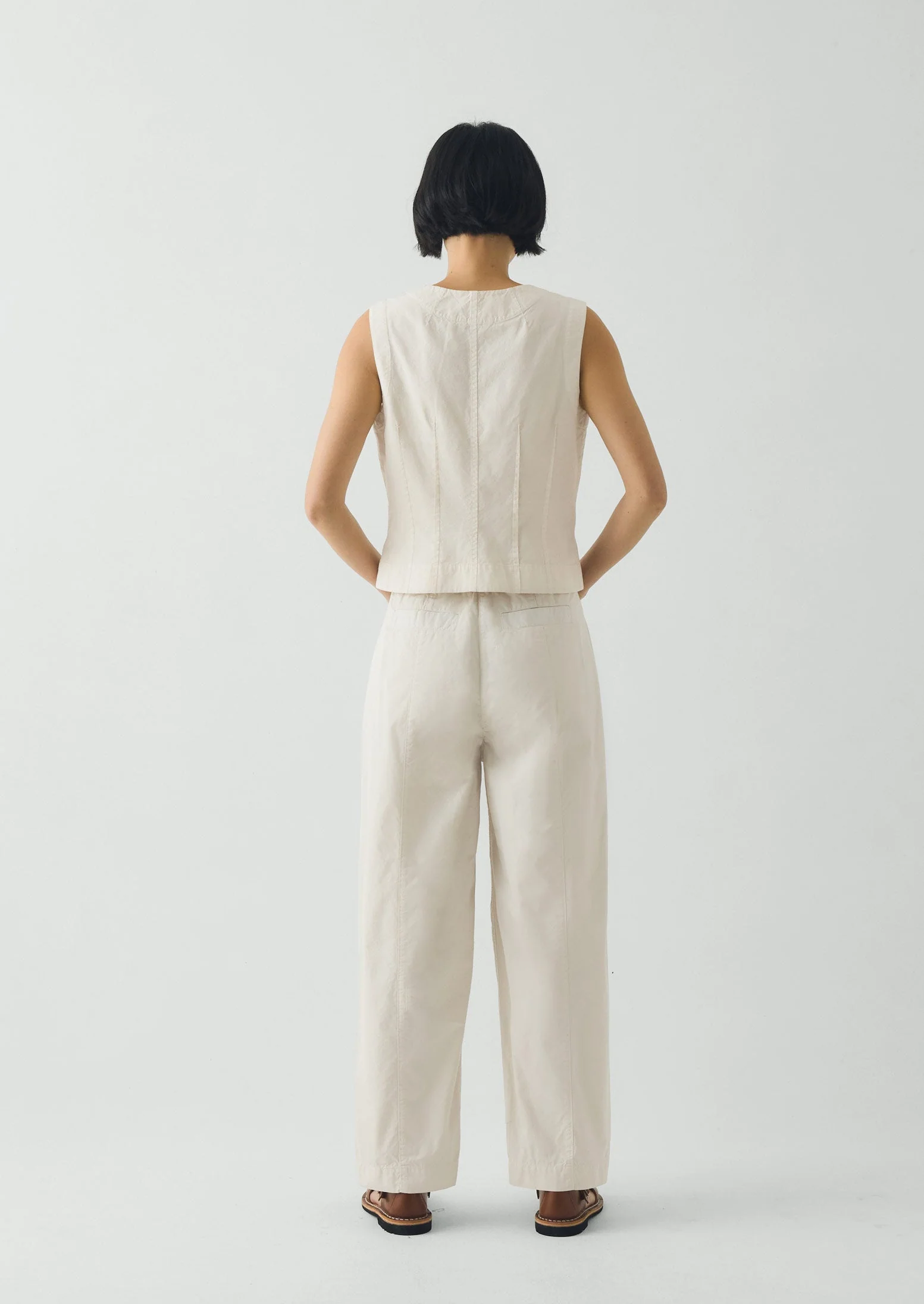 Cotton Twill Belted Pants | Pebble - Image 5