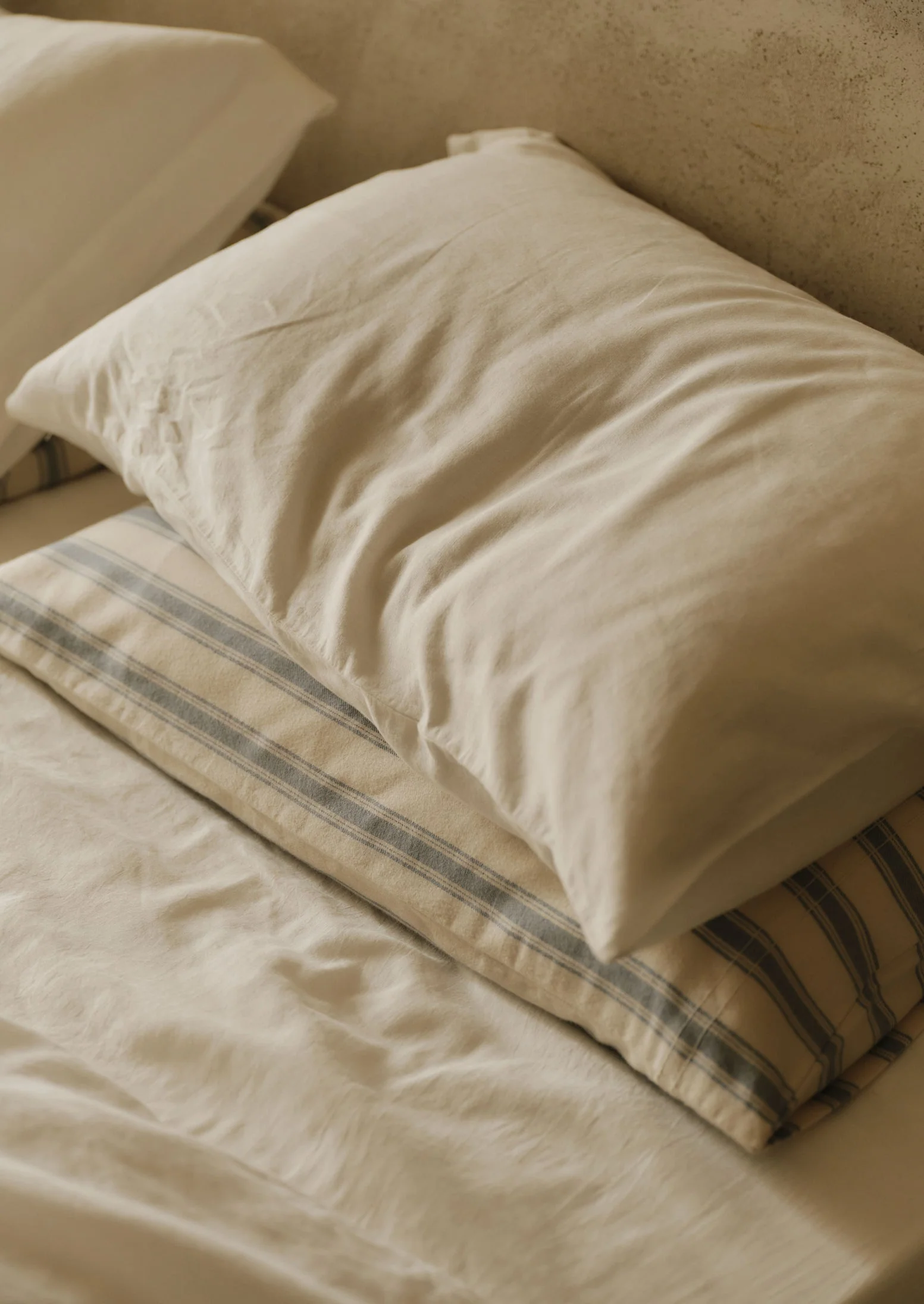 Fjord Flannel Stripe Cotton Pillowcase Set | Washed Blue/Ecru - Image 2