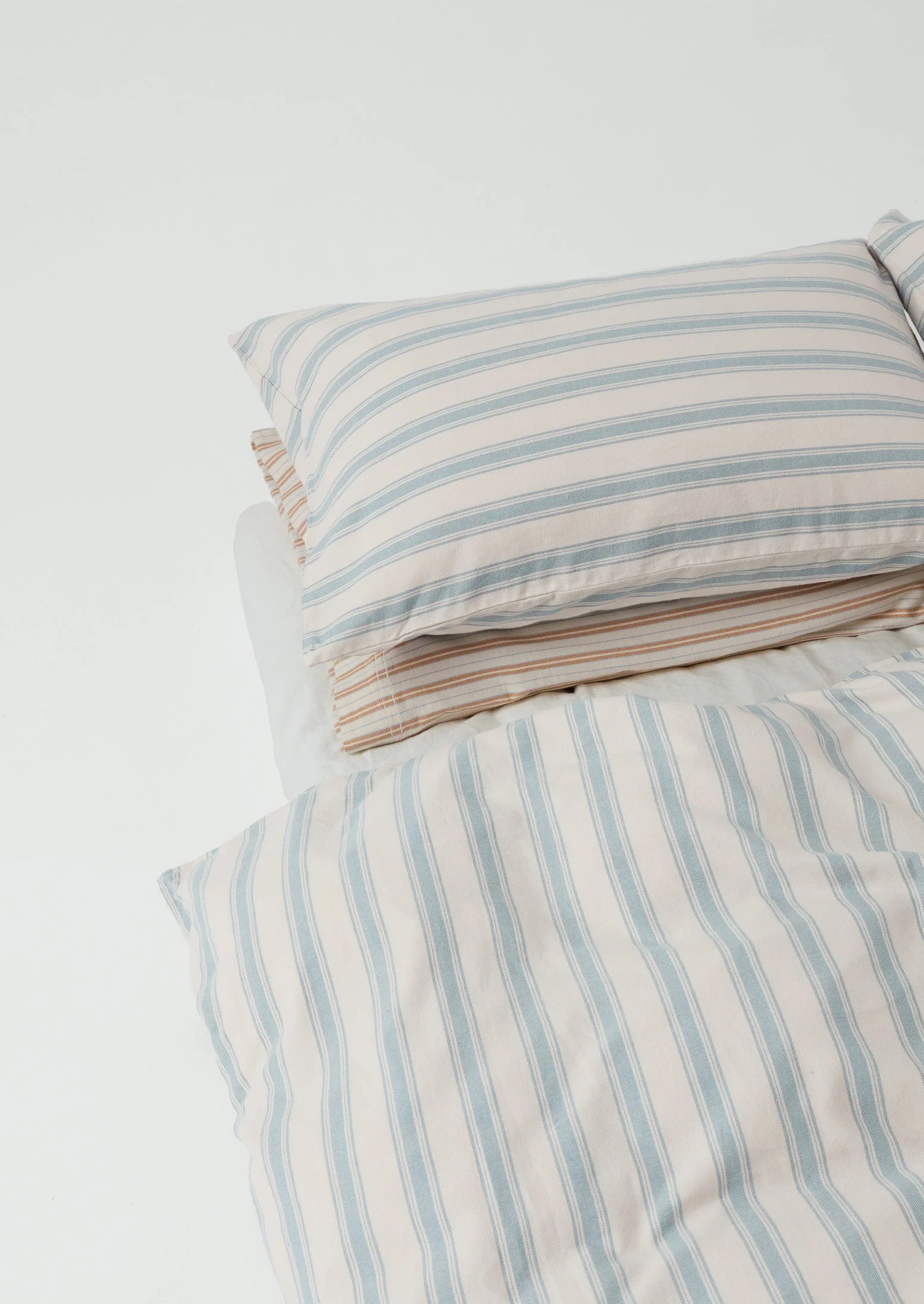 Fjord Flannel Stripe Cotton Duvet Cover | Washed Blue/Ecru - Image 3