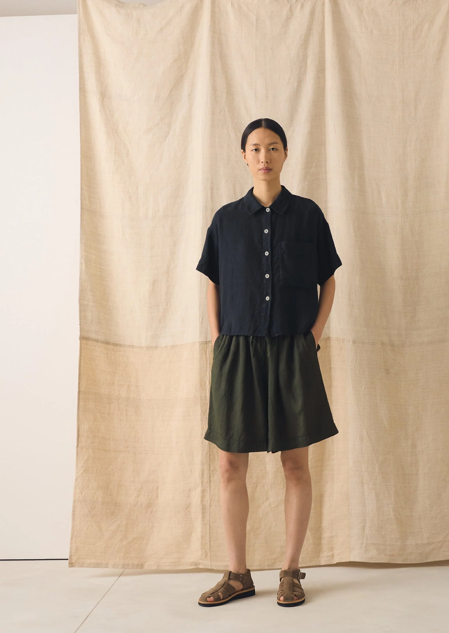 Garment Dyed Lightweight Linen Shirt | Midnight - Image 4