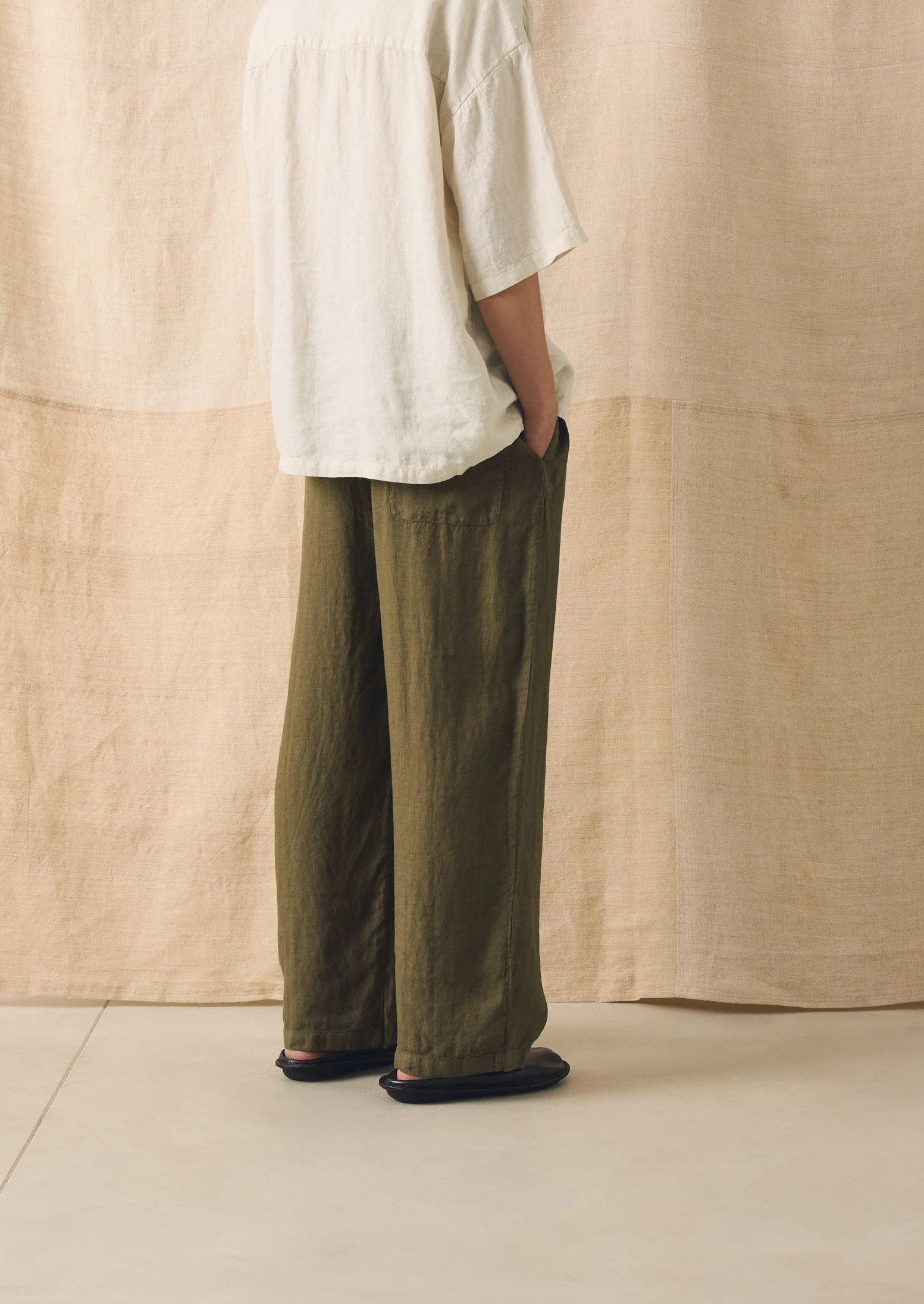 Garment Dyed Linen Drawstring Pants | Pear - Image 3