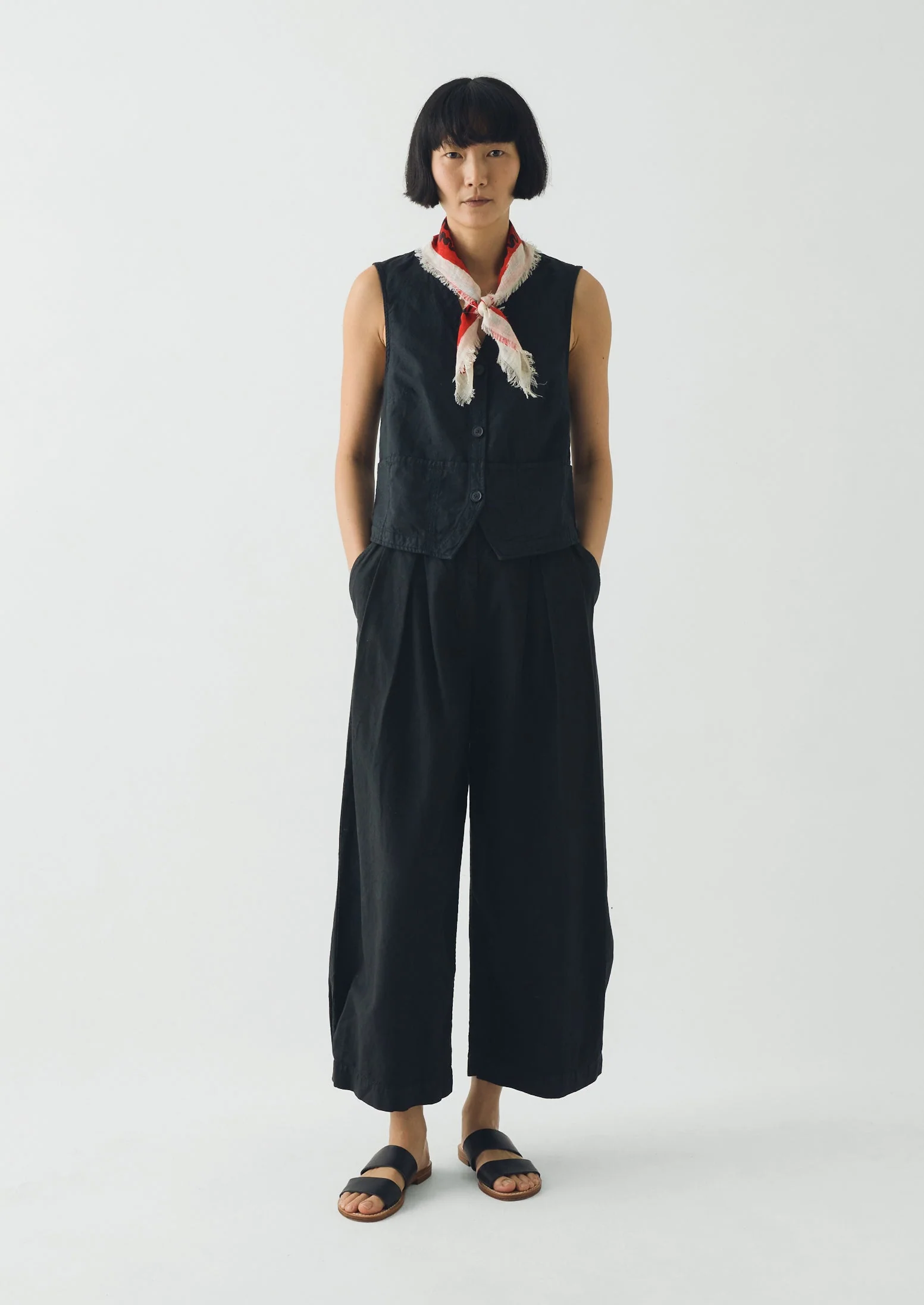 Market Fish Linen Bandana | Poppy - Image 4