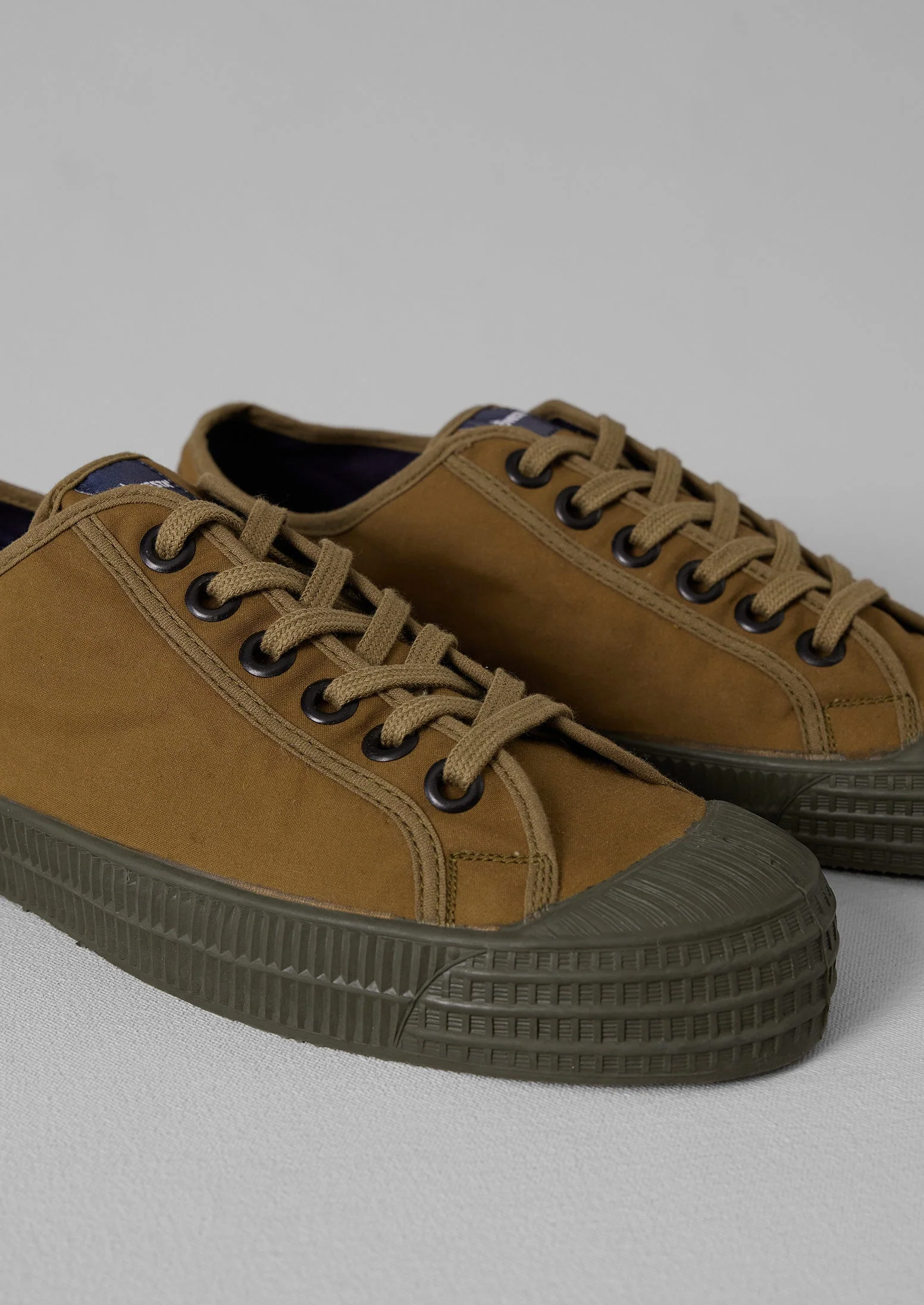 Novesta Star Master Waxed Cotton Sneakers | Bark - Image 4