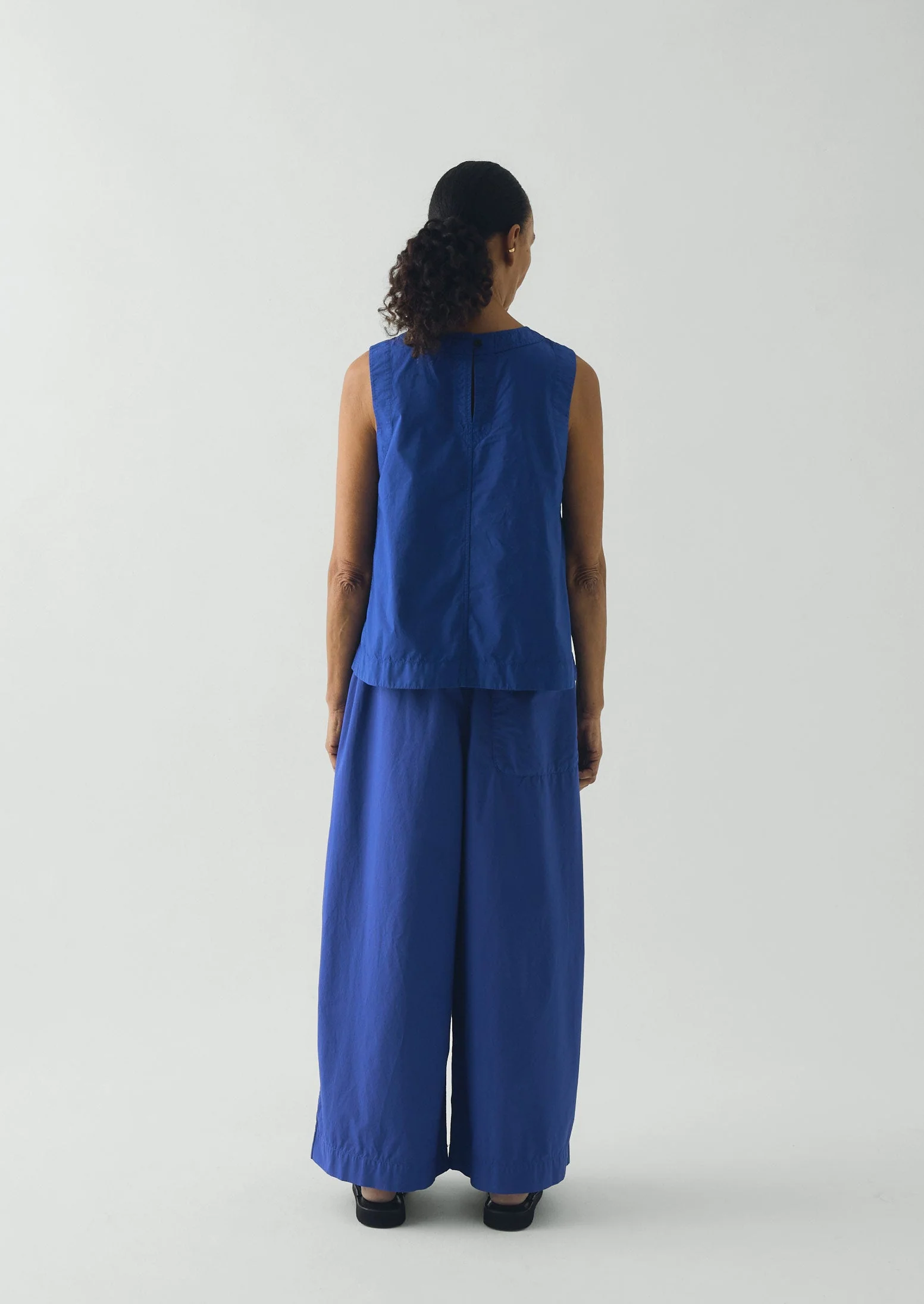 Pleated Pull On Cotton Poplin Pants | Carmine Blue - Image 5
