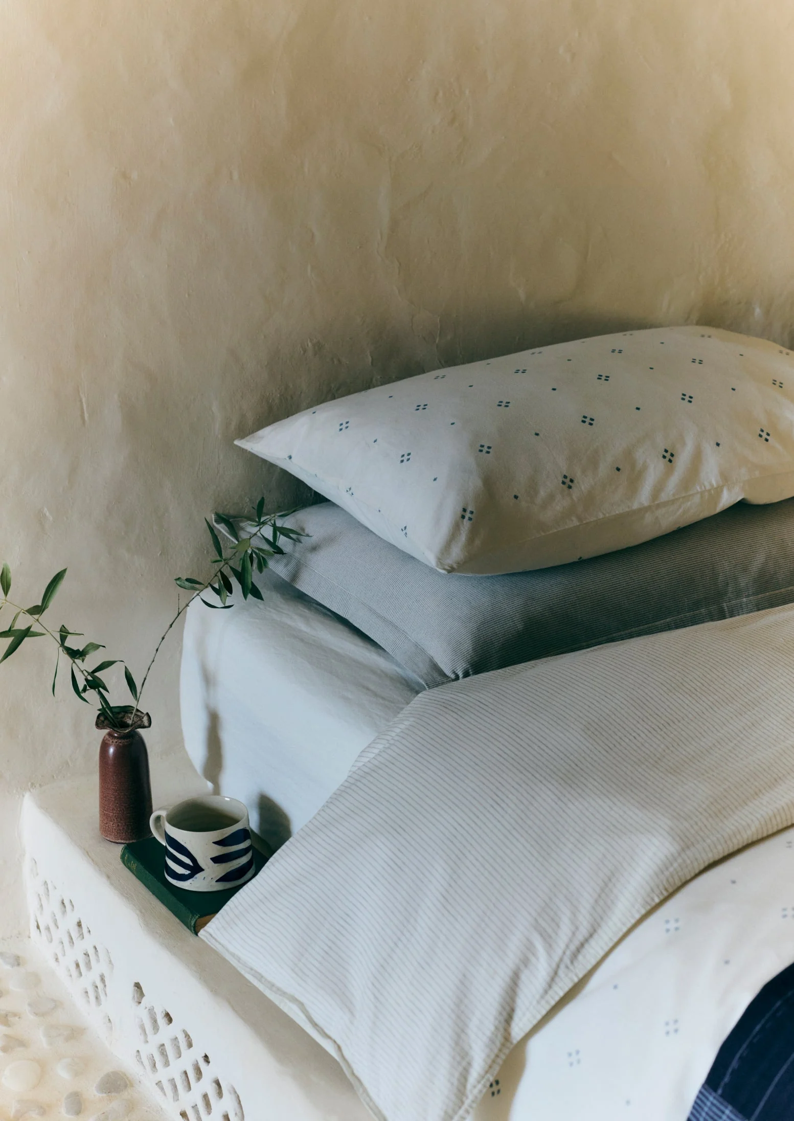 Rowan Print Duvet Cover | Ecru/Soft Blue - Image 4