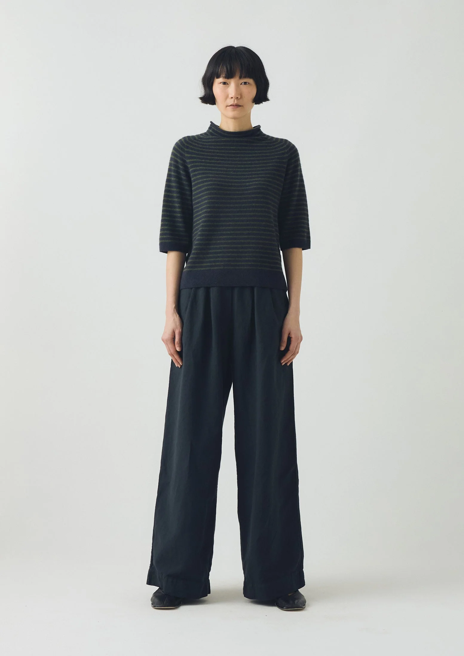 Stripe Wool Cashmere Half Sleeve Sweater | Dark Navy/Olive - Image 3
