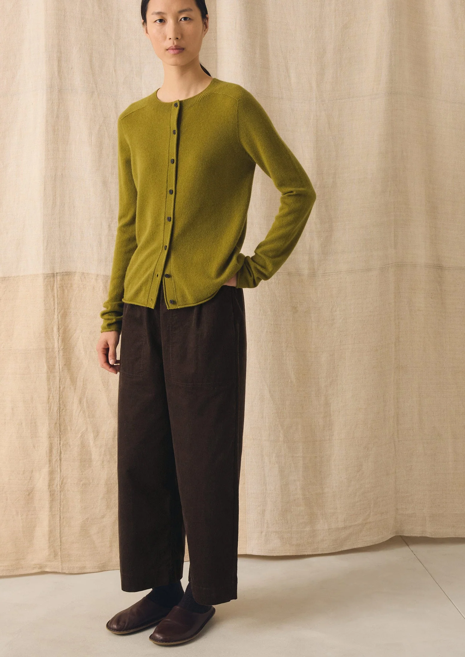 Wool Cashmere Neat Cardigan | Pear - Image 2